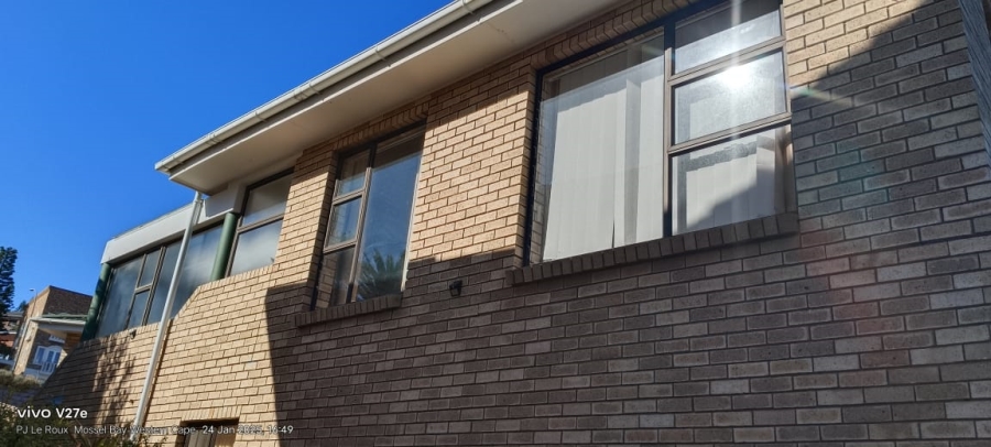 To Let 5 Bedroom Property for Rent in Dana Bay Western Cape